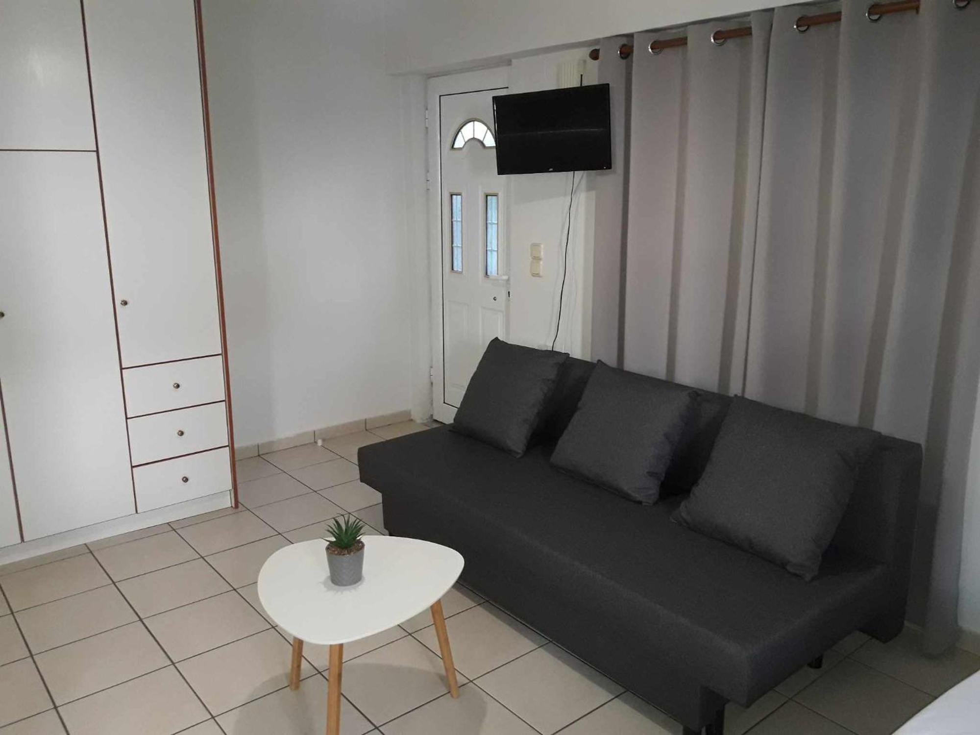 Simple, Calm And Center 2 Apartamento Calamata Exterior foto